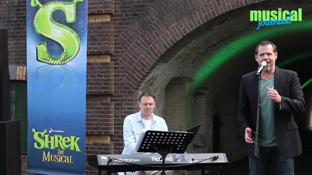 Shrek de Musical (perspresentatie) - optreden René van Kooten
