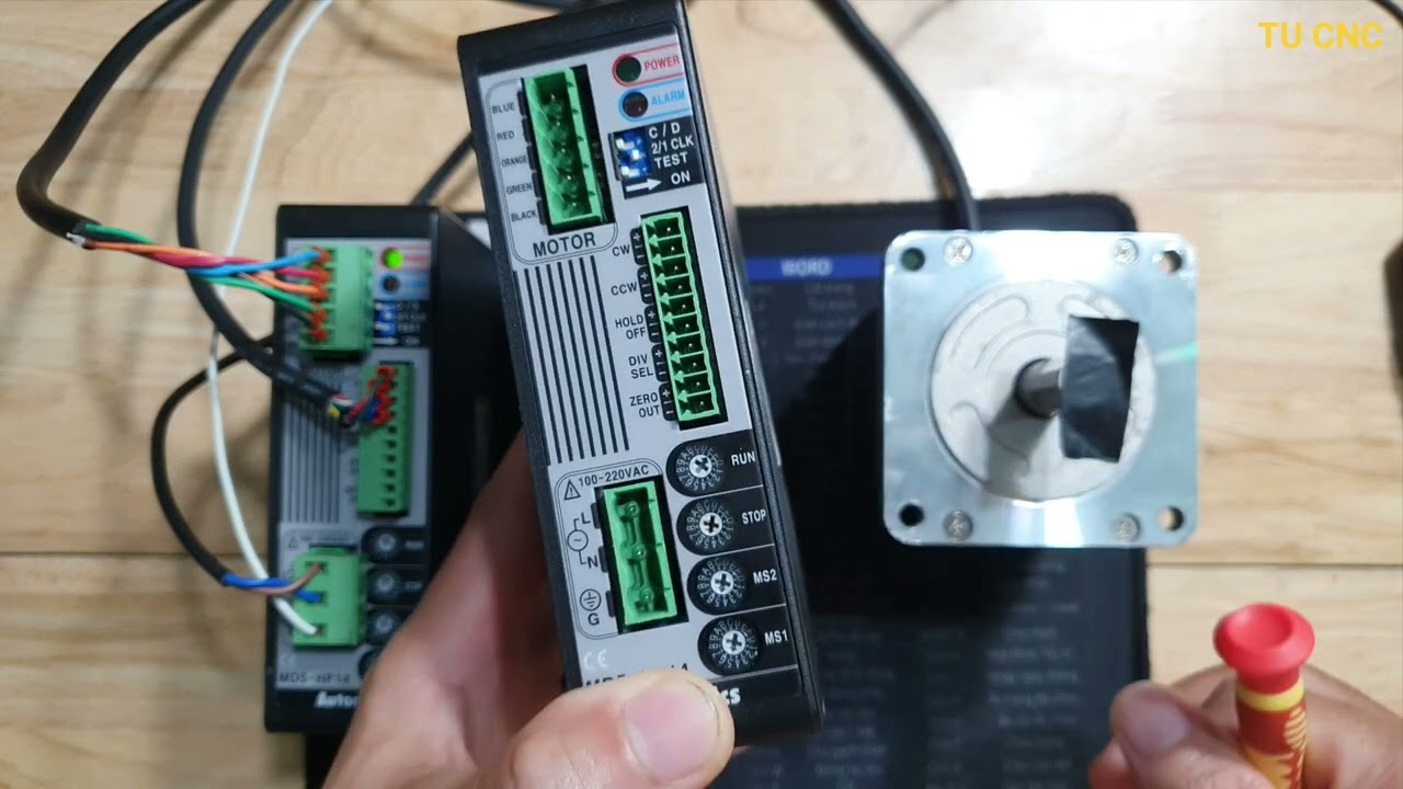 MD5 - HF14 + A41K - M599 - BỘ STEP 5 PHA AUTONICS