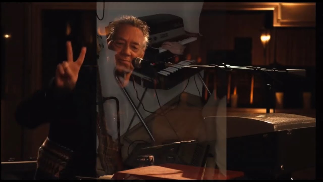 Ray Manzarek, the Wizard Behind The Keys