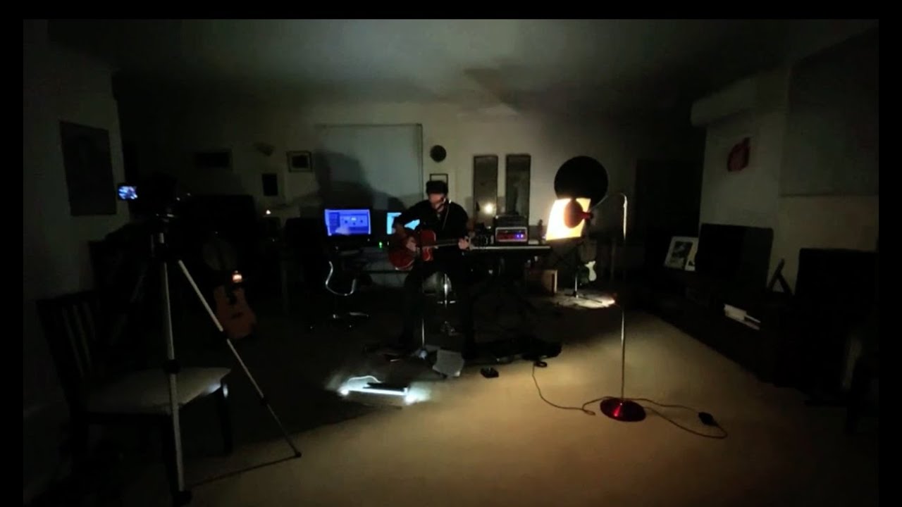 Hugo Race -  Walk on Gilded Splinters - Helixed Radio #1