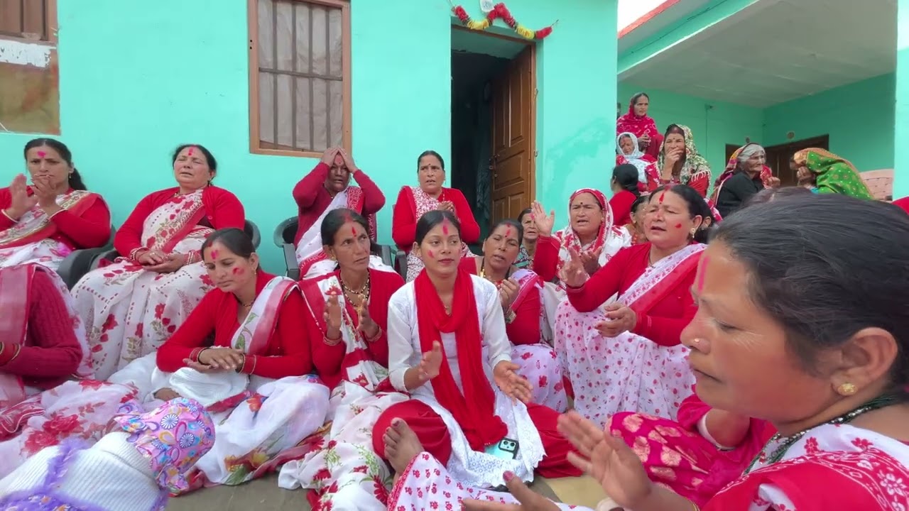 Kumauni mahila holi❤️|| jal bharne chali dono behna🌸 #youtube #holi #uttrakhand