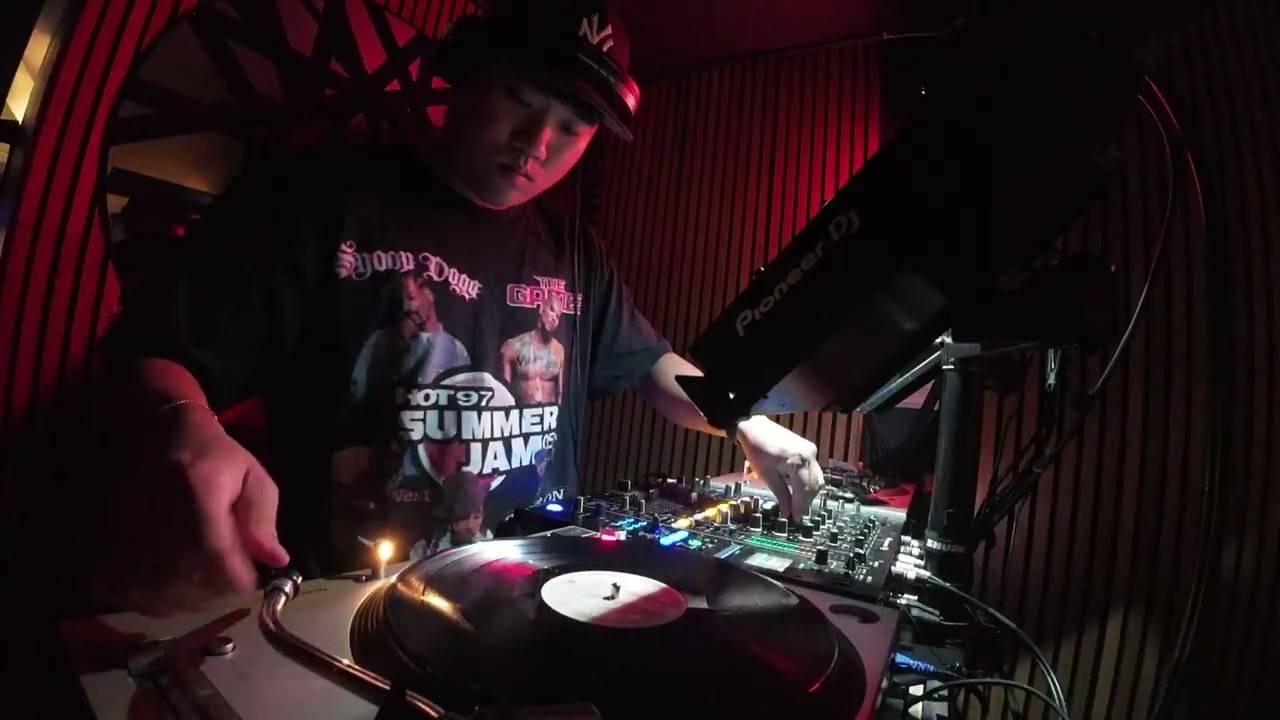 Smooth! Radio w/ PlusNone 09-18-2025