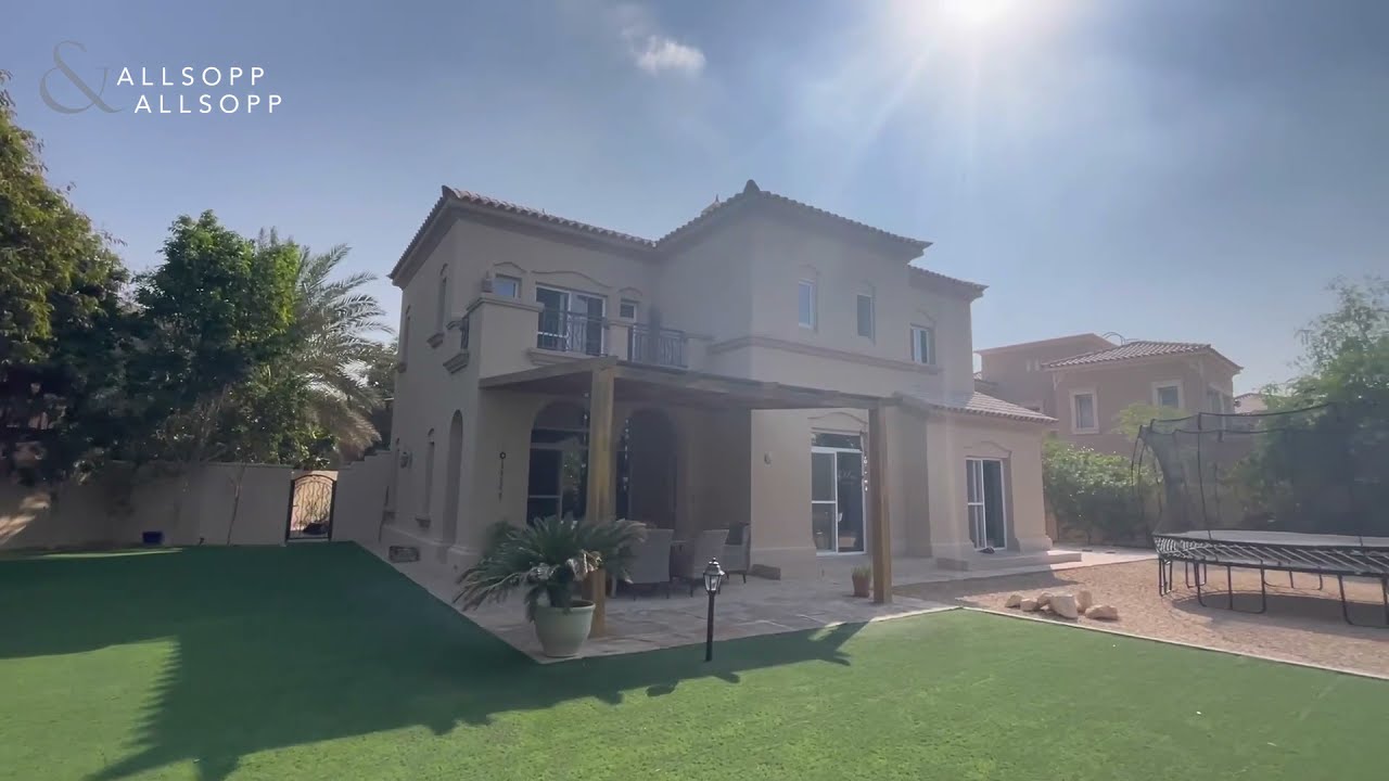 5 Bed Villa in DUBAI, Alvorada 4, Arabian Ranches (Excellent Condition Click to view!