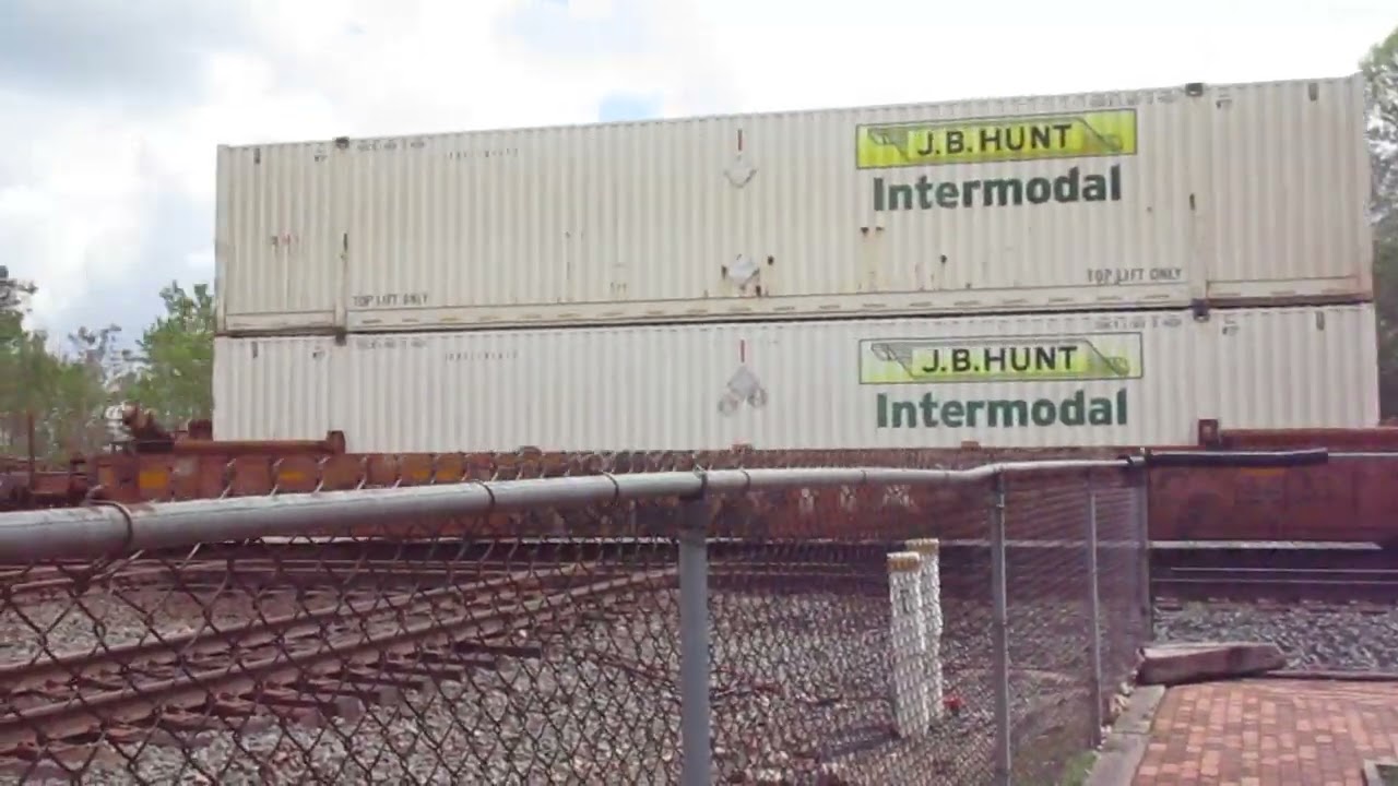 (5-14-2025) Norfolk Southern southbound intermodal train in Marion Ohio.