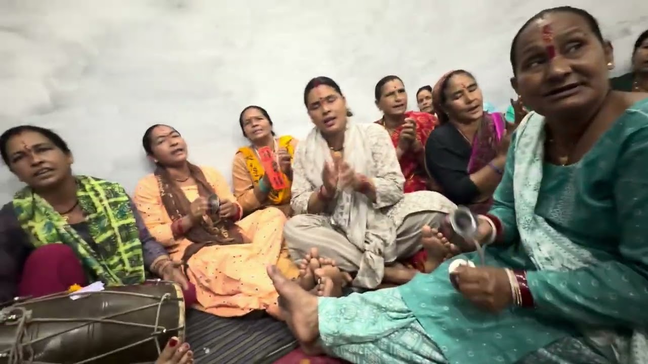 सुंदर भजन #कीर्तन के साथ मानाया गृह प्रवेश और एनीवरश्री  @Leelamangla 