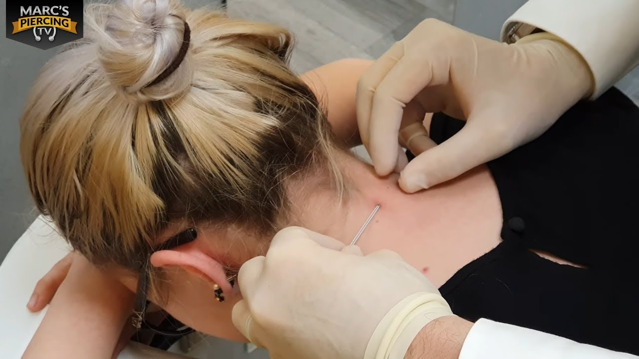 NAPE Piercing oder Surface Piercing im Nacken 💉 Marc's Piercing TV