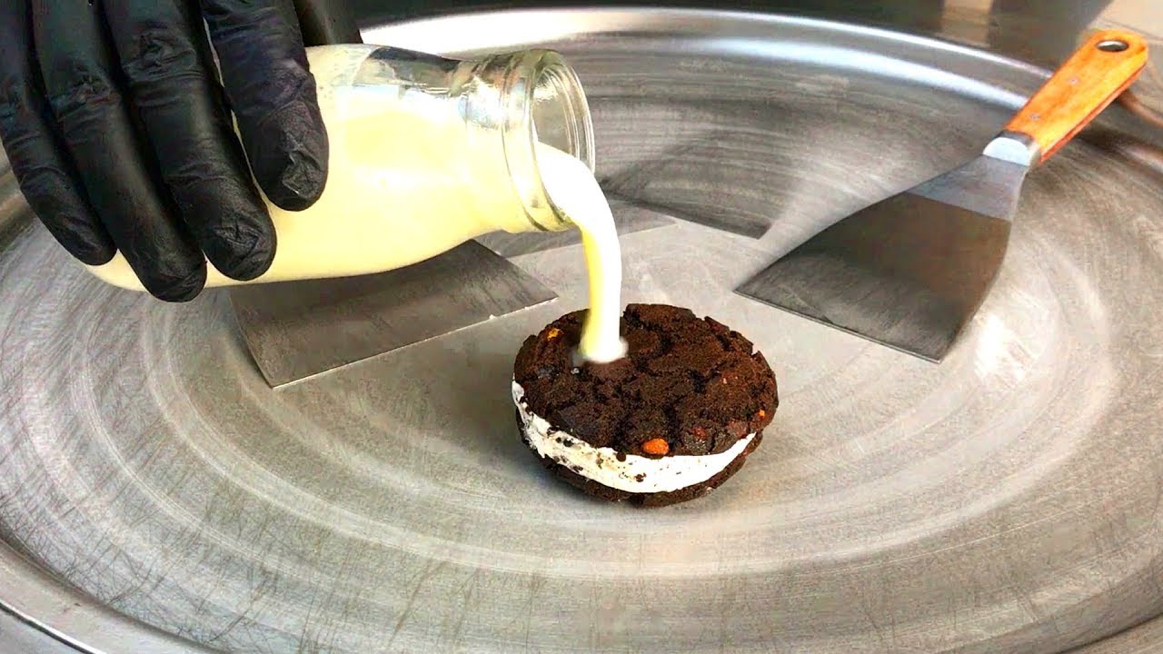 Ice Cream Rolls | how to make an Ice Cream Sandwich to delicious sweet fresh and delicious Ice Cream