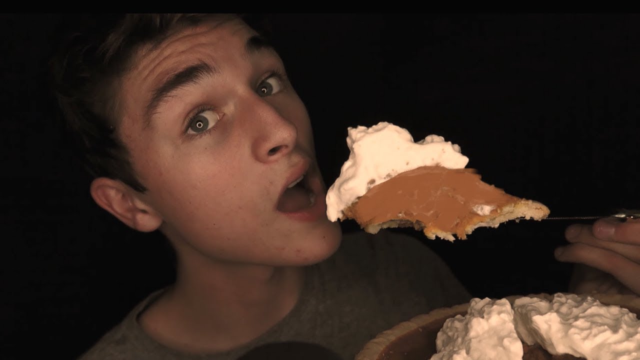 ASMR | Eating Pumpkin Pie BIG BITES (big tingles) | Pumpkin Spice Themed