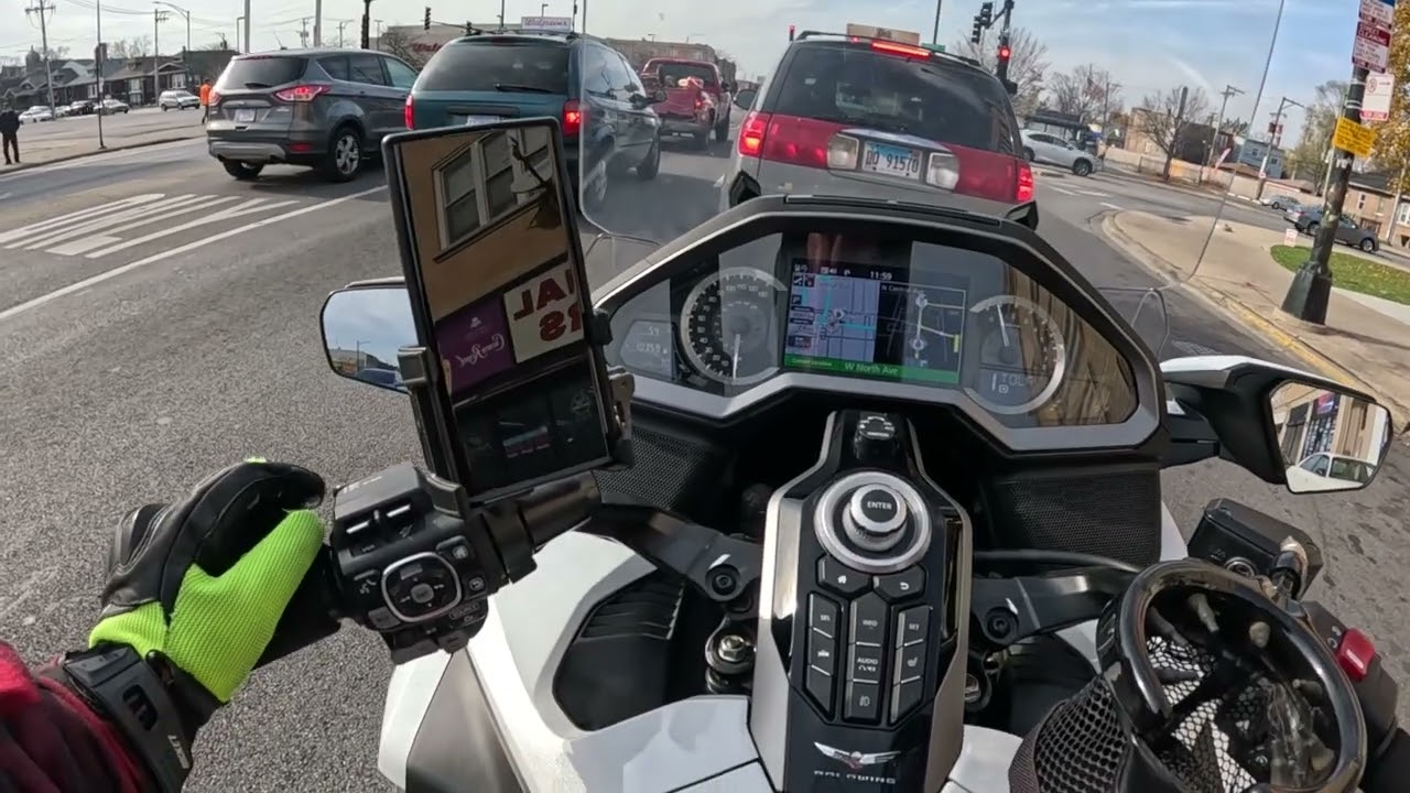 11-17-24 Fall ride on my Goldwing in Chicago on a beautiful Sunday