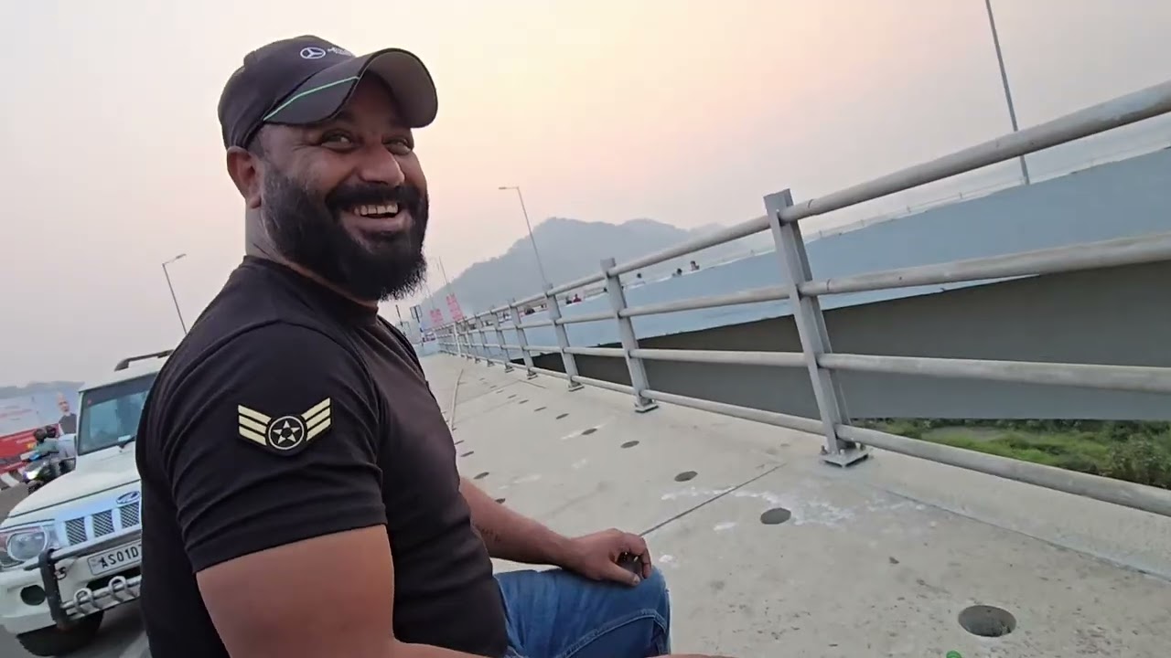 Biket Guwahati ঘুৰিলো ! New Fly Over  !#niharvlog2.O