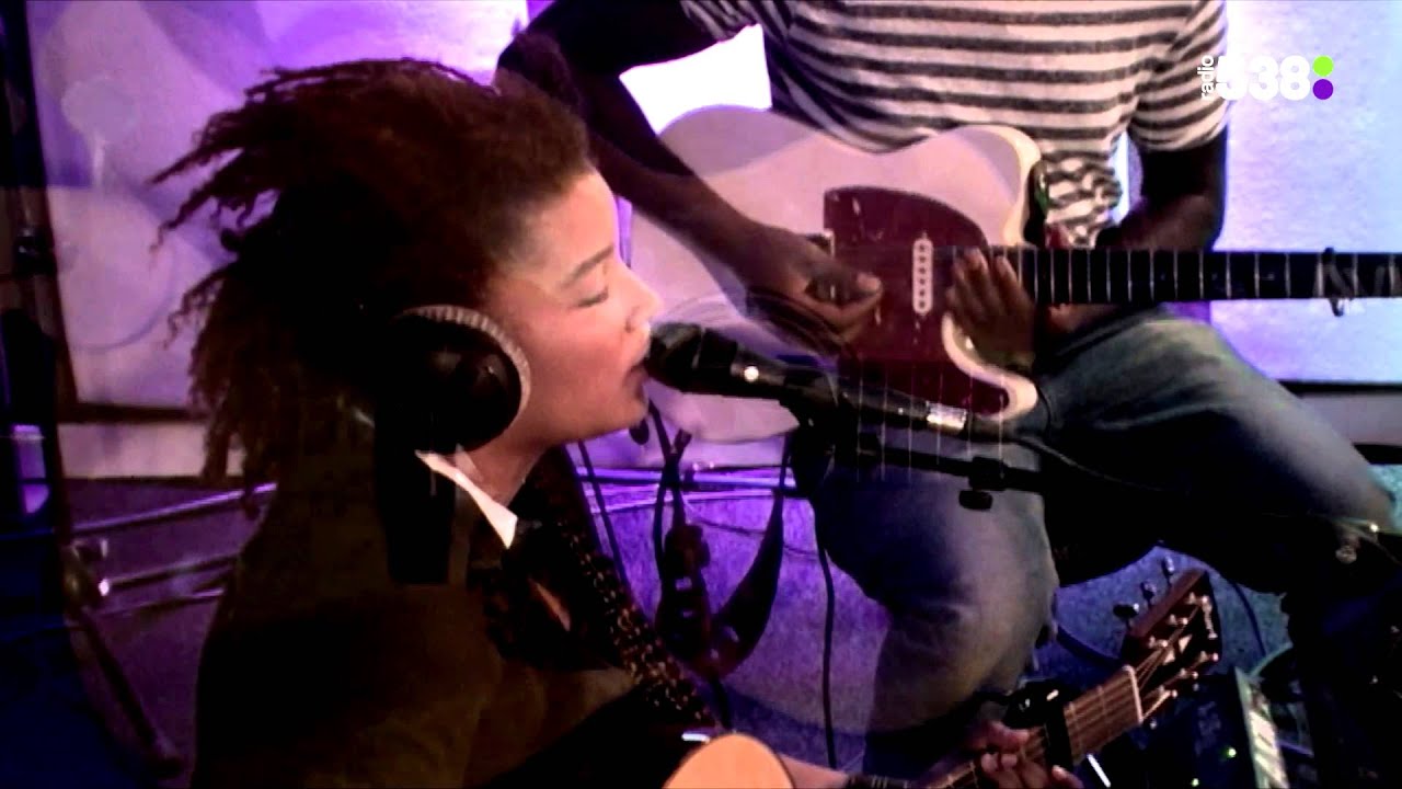 Julia van der Toorn - Fast Car (Live bij Evers Staat Op)