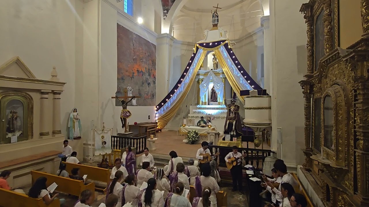 El Grupo Amanecer amenizó la misa dedicada al Señor de la Columna en la Parroquia Santiago Apóstol