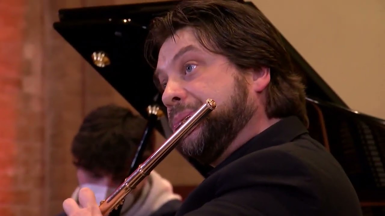 Andrea Oliva plays Barcarola & Scherzo by A. Casella