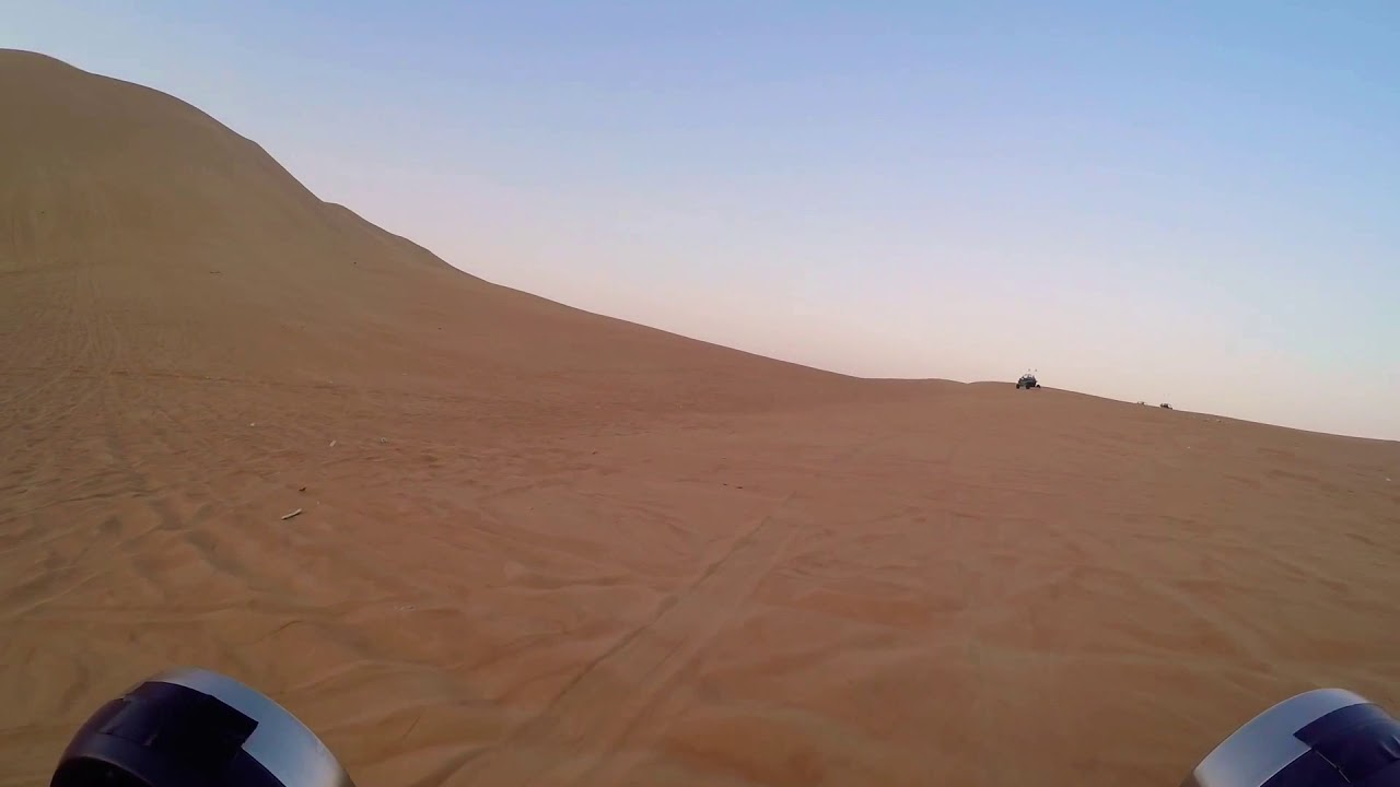 Nissan Xterra Climbing & Side Cresting Al Nagrah Dune in Sweihan نيسان اكستيرا عرقوب النقرة