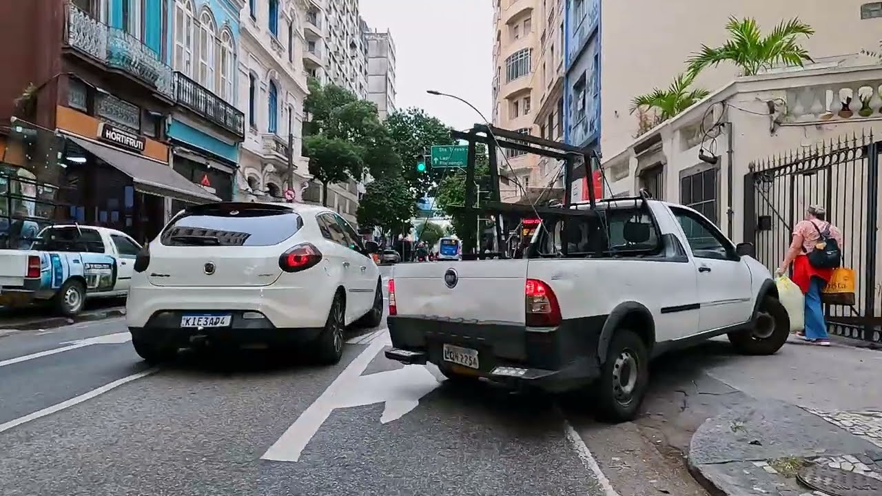 BIKING THROUGH RIO DE JANEIRO | FROM DOWNTOWN TO COPACABANA | BRAZIL 【4K】2024 🇧🇷