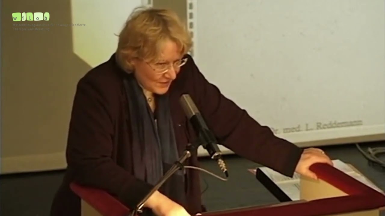 Fachärztin für psychotherapeutische Medizin Luise Reddemann über Debriefing nach einem Trauma.