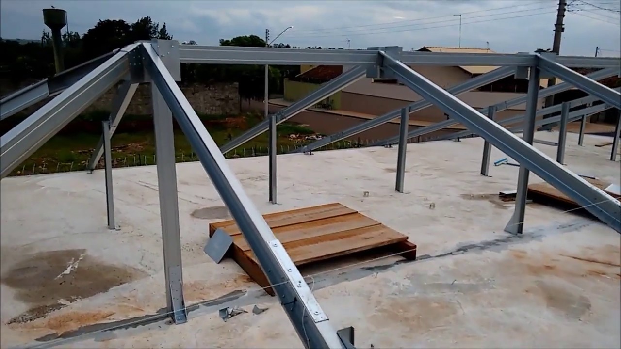 Steel Frame - Construção Seca - Telhado com Estrutura Metálica (Telhas Onduvilla)