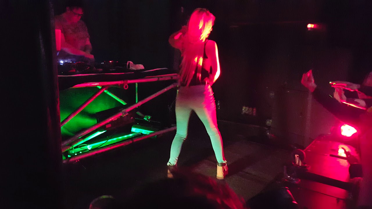 Hyuna - Lip & Hip (MiSO live in Liverpool)
