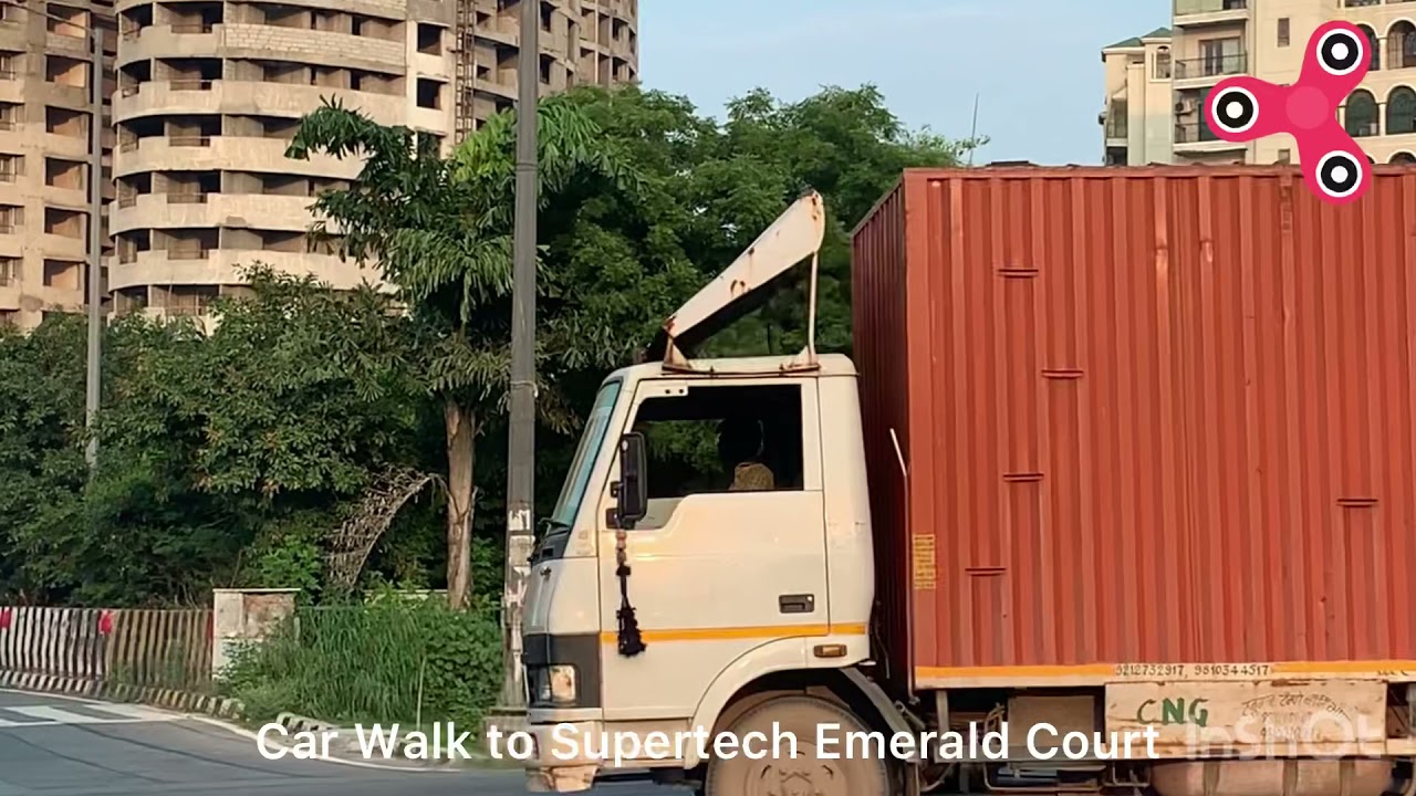 Supertech Emerald Court Illegally Constructed towers, Sector 93 Noida । corrupt builders