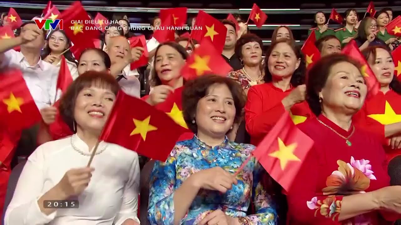 Giai điệu tự hào: Bác đang cùng chúng cháu hành quân - Khúc hát của những 