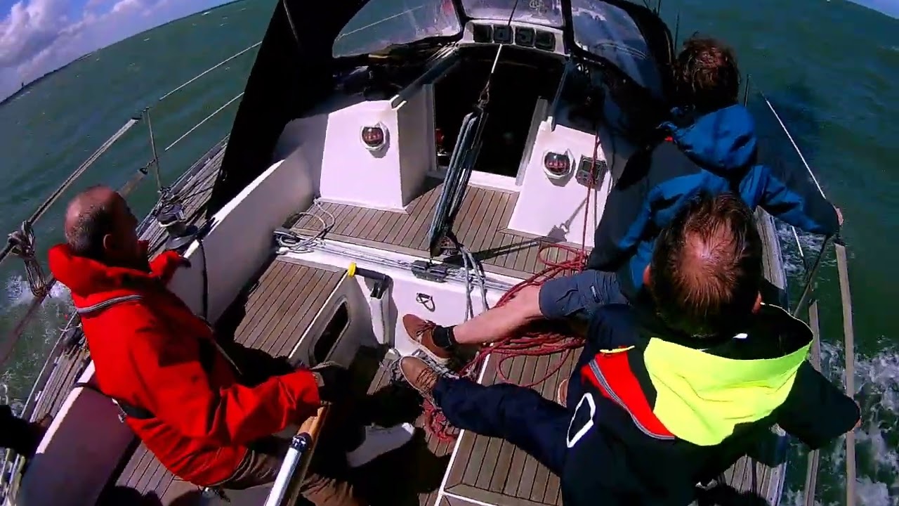 Sailing on the Northsea 6 beaufort