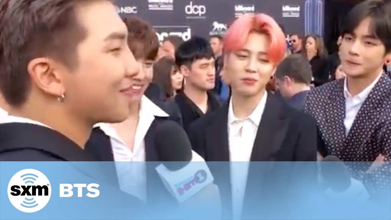BTS Show Off Halsey Friendship Bracelets & Dance to Ciara | 2019 BBMAs Red Carpet