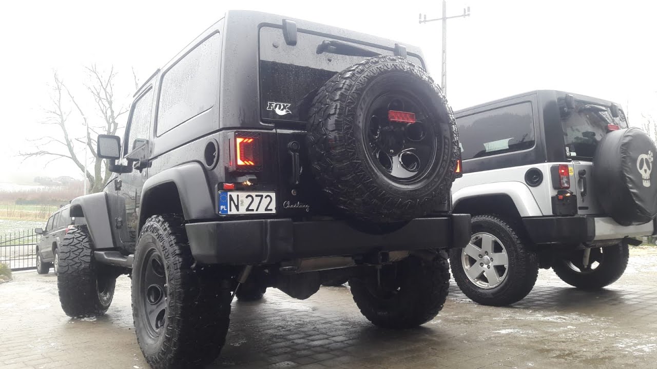 Jeep Wrangler JK Sahara 2013 + Jeep Wrangler JK Sport 2017 - Import USA - USAUTOMOTO.PL