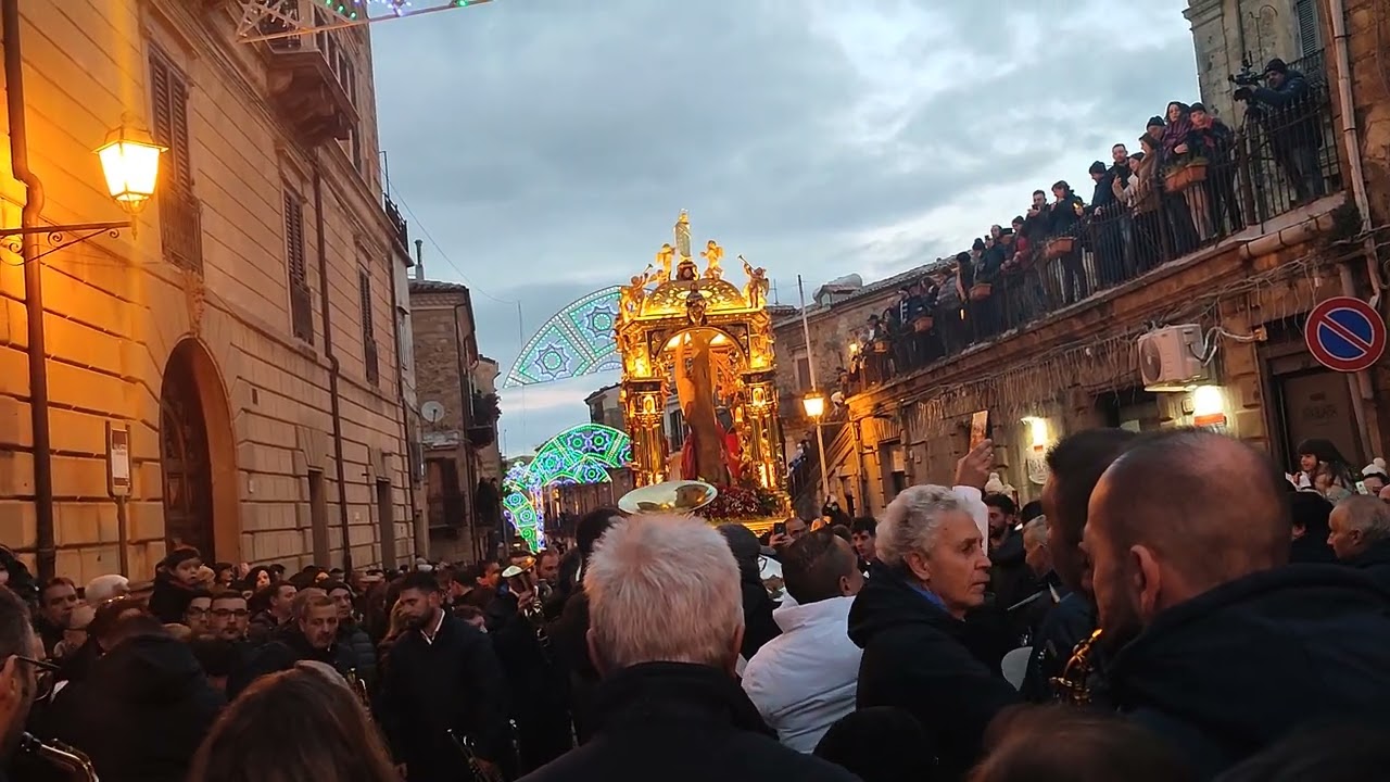 Fanfara, Mistretta