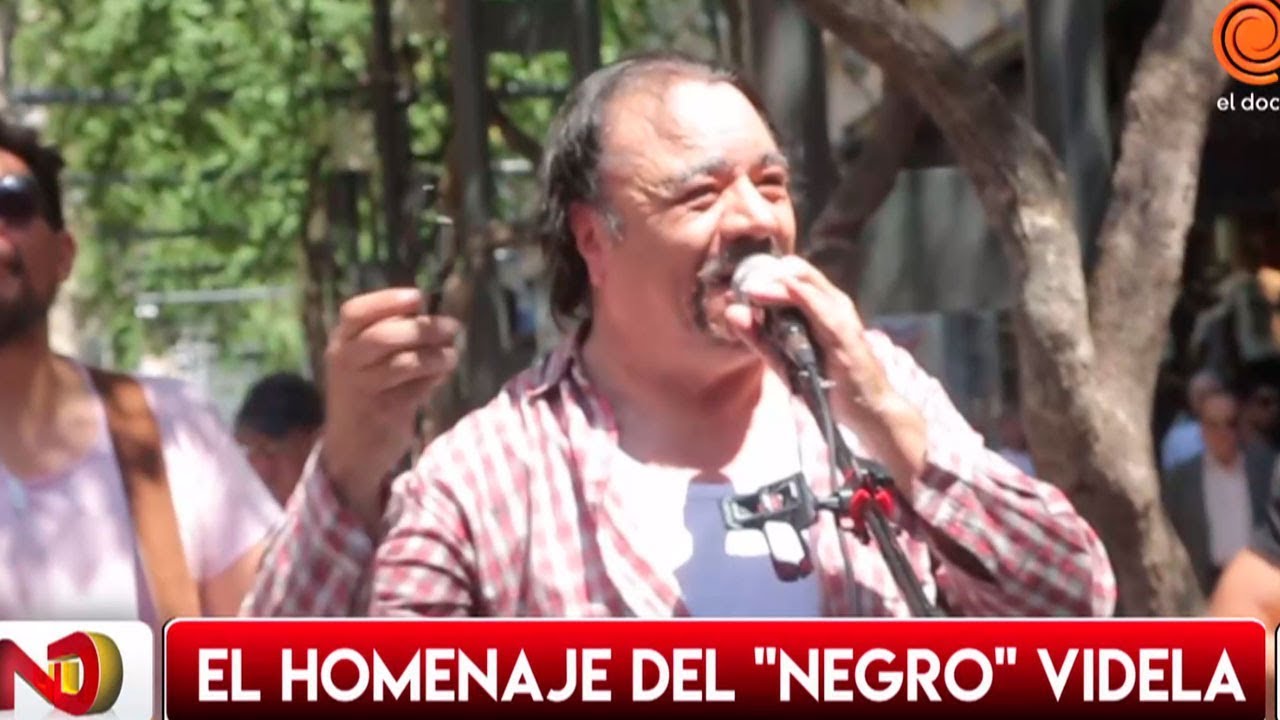 El Negro Videla homenaje&oacute; a los artistas callejeros