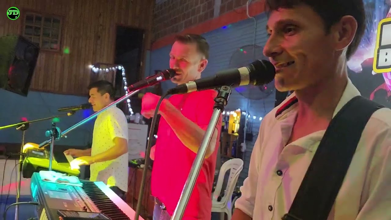 SHOW EN VIVO DE BANDA MUSICAL ARCOIRIS EN RUM BAILABLE DE SAN VICENTE MISIONES Parte (8) 17/01/26
