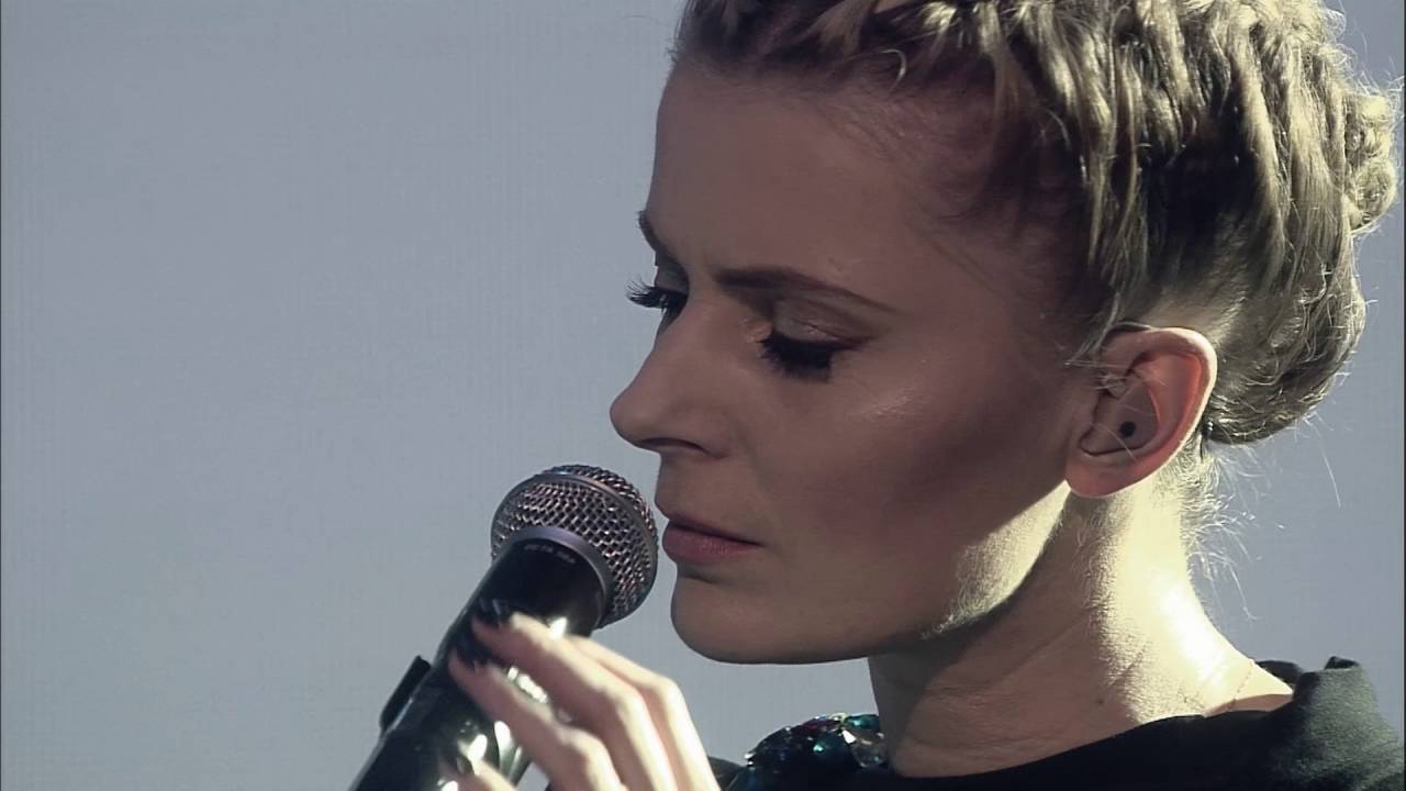 Halina Mlynkova & Maleo Reggae Rockers - Panie Generale | 