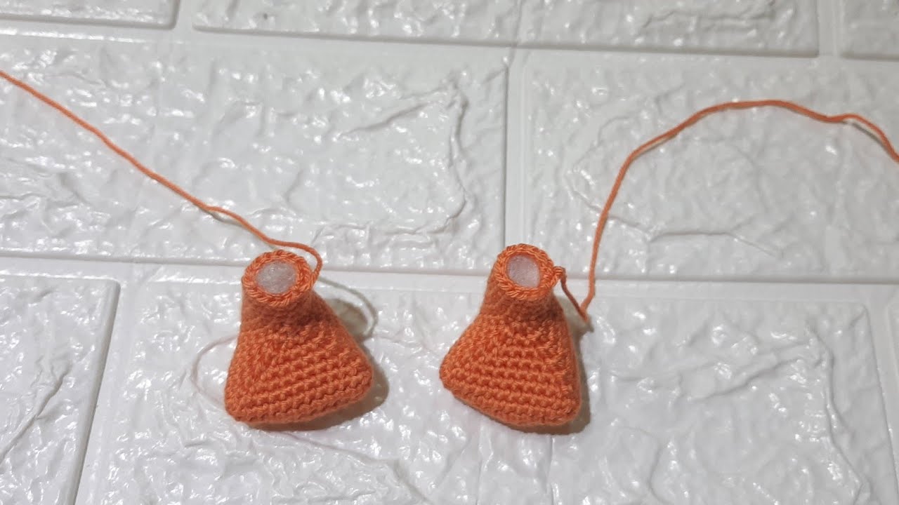 how to make leg 🦵of duck amigurumi طريقة عمل رجل بطه اميجرومي