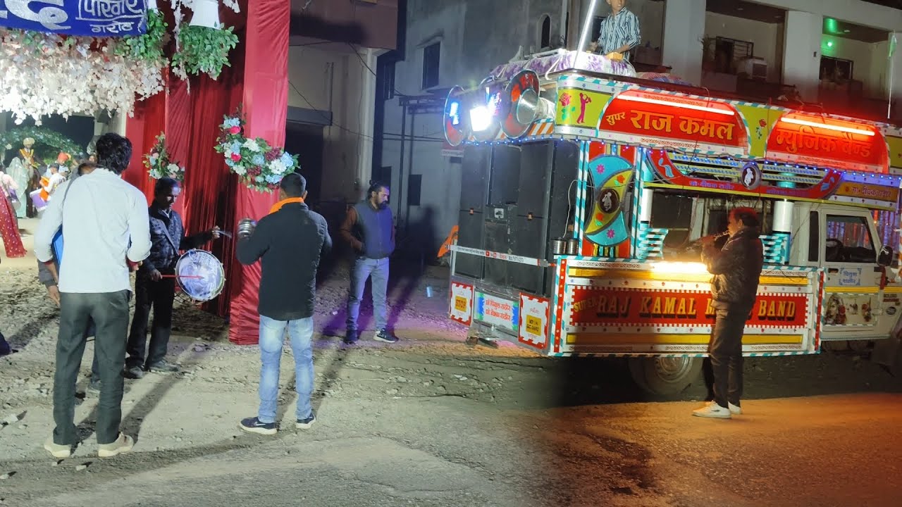 Aisi deewangi dekhi nahi kahi maine.super Raj kamal music band Garoth.B.Mdeepak rathore.n 7697162572