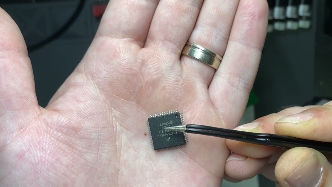 Read MCU 1D69J with X-Prog from W202 - EIS