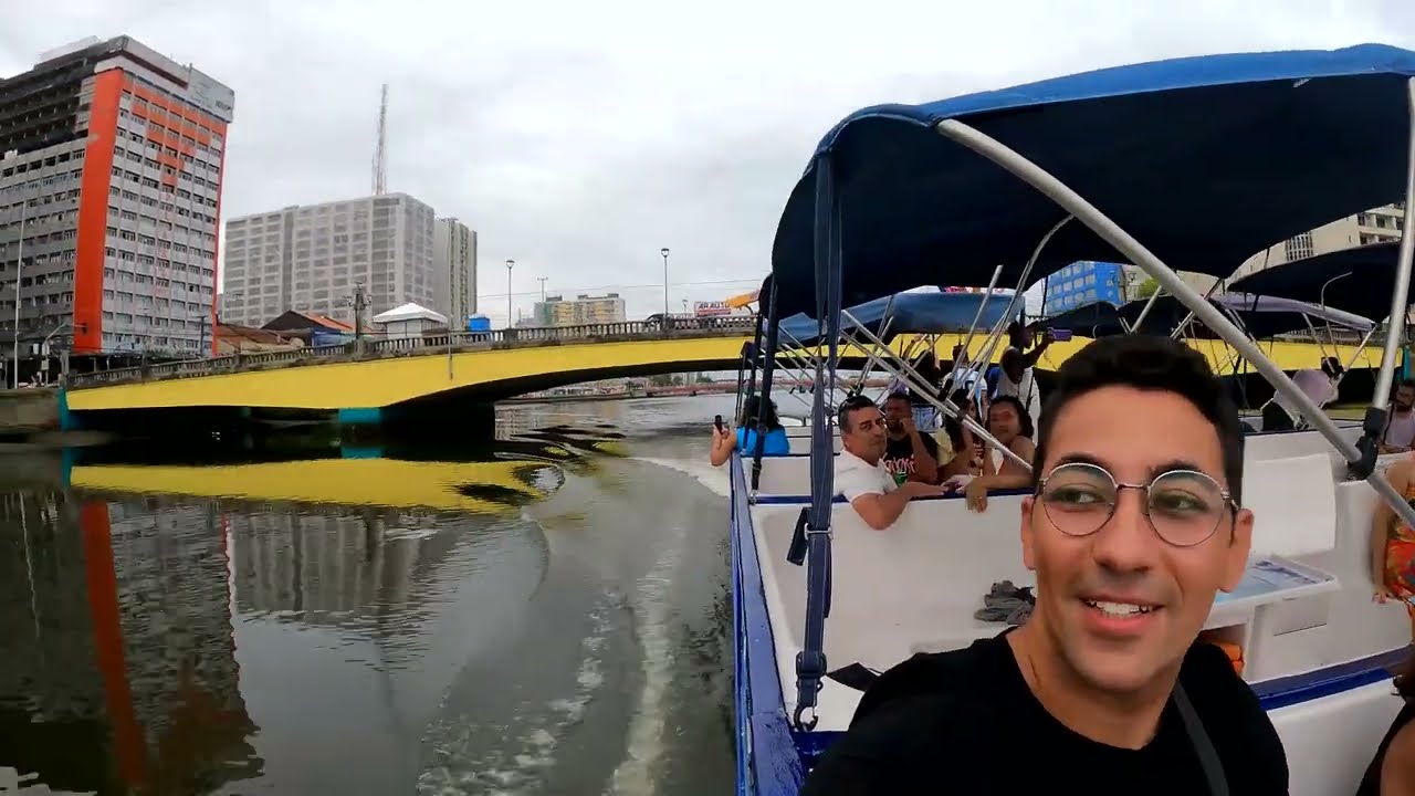 Recife, BRASIL: Catamar&atilde; e museu do frevo