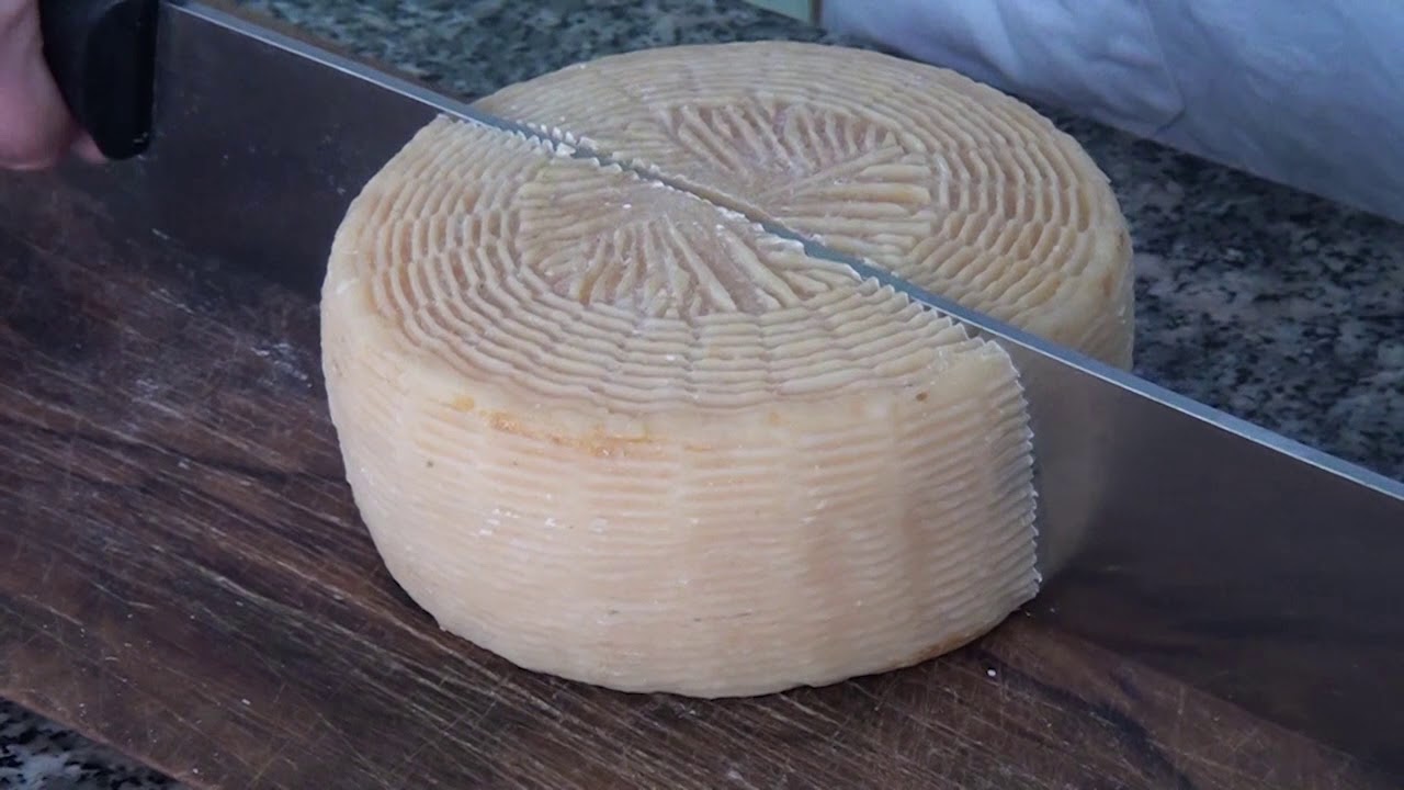 CIMINA': LA PRODUZIONE DEL CACIOCAVALLO | IL VIDEO
