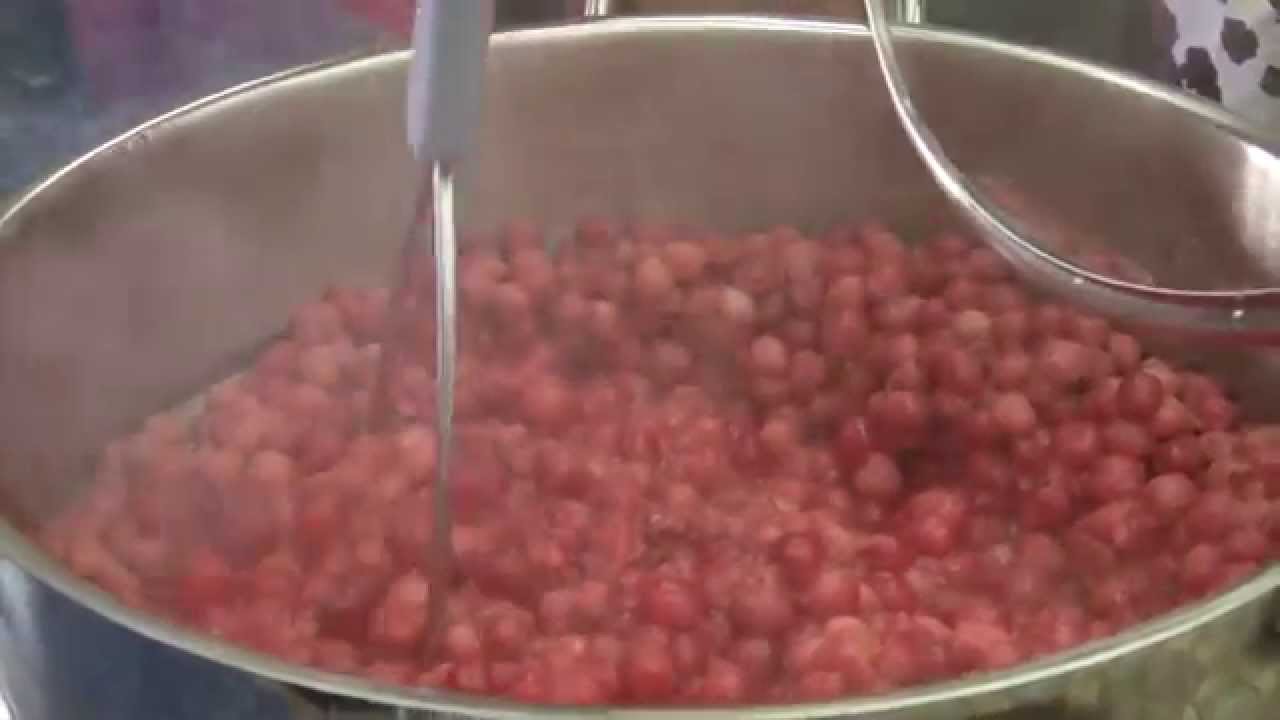 Kris' Kitchen - Nanking Cherry Jam - 2014 Ep. 10