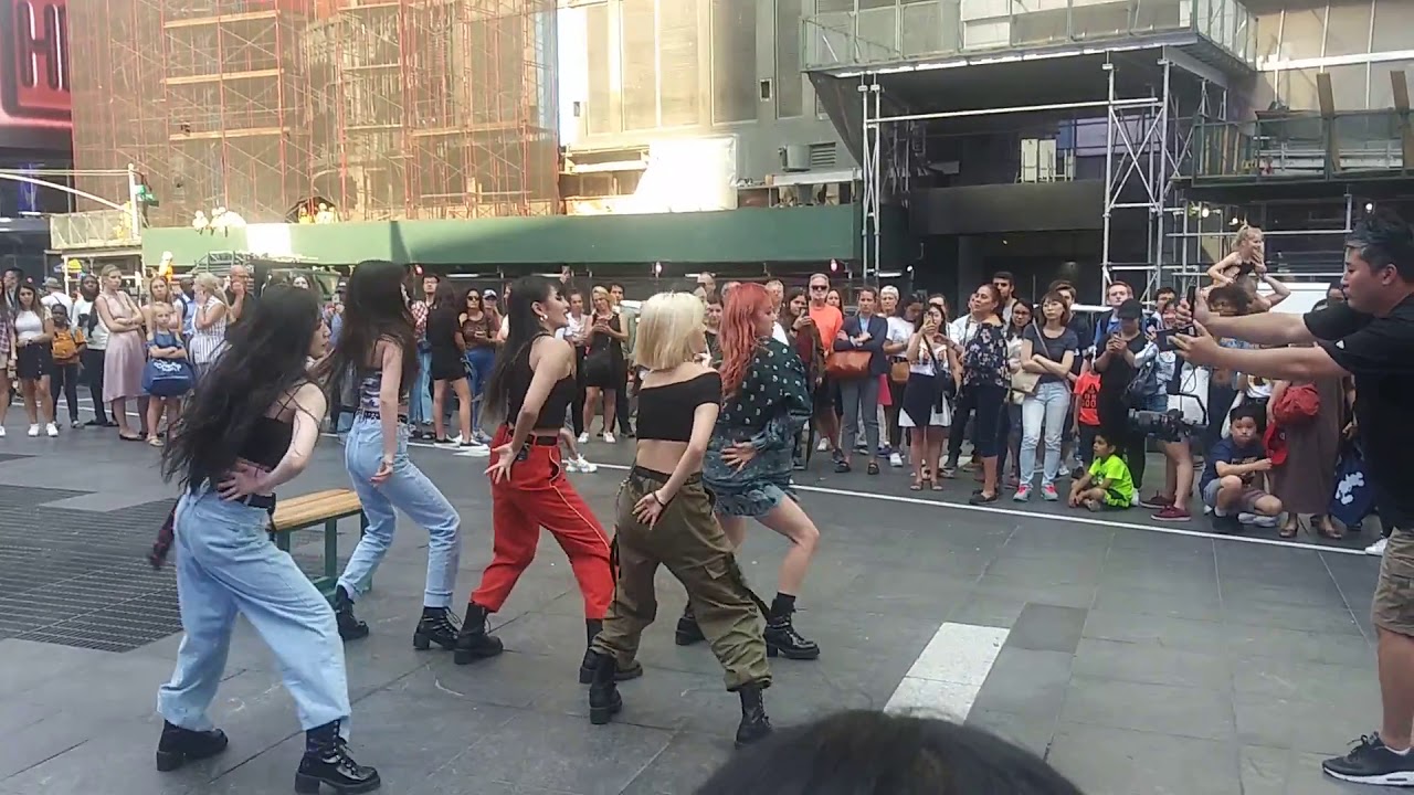 김밥 탐스퀘 아이들  Kim PoP TimeS Square (G)I-DLE
