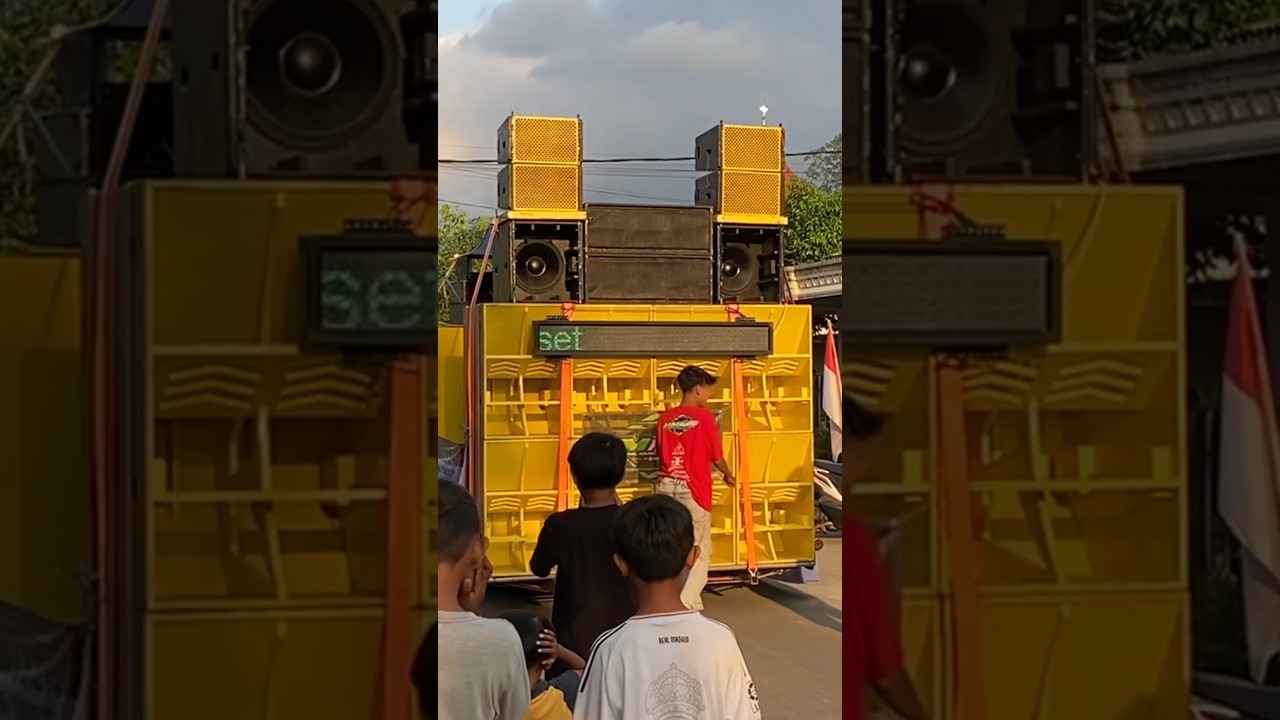 Sound system hm audio 4 sub f1 18 inch warna kuning karnaval tugu