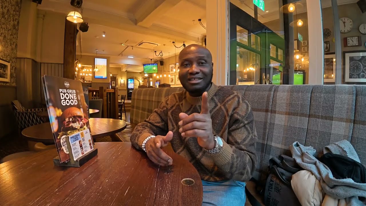 Let's Try a Traditional English Breakfast in Nottingham 🇬🇧