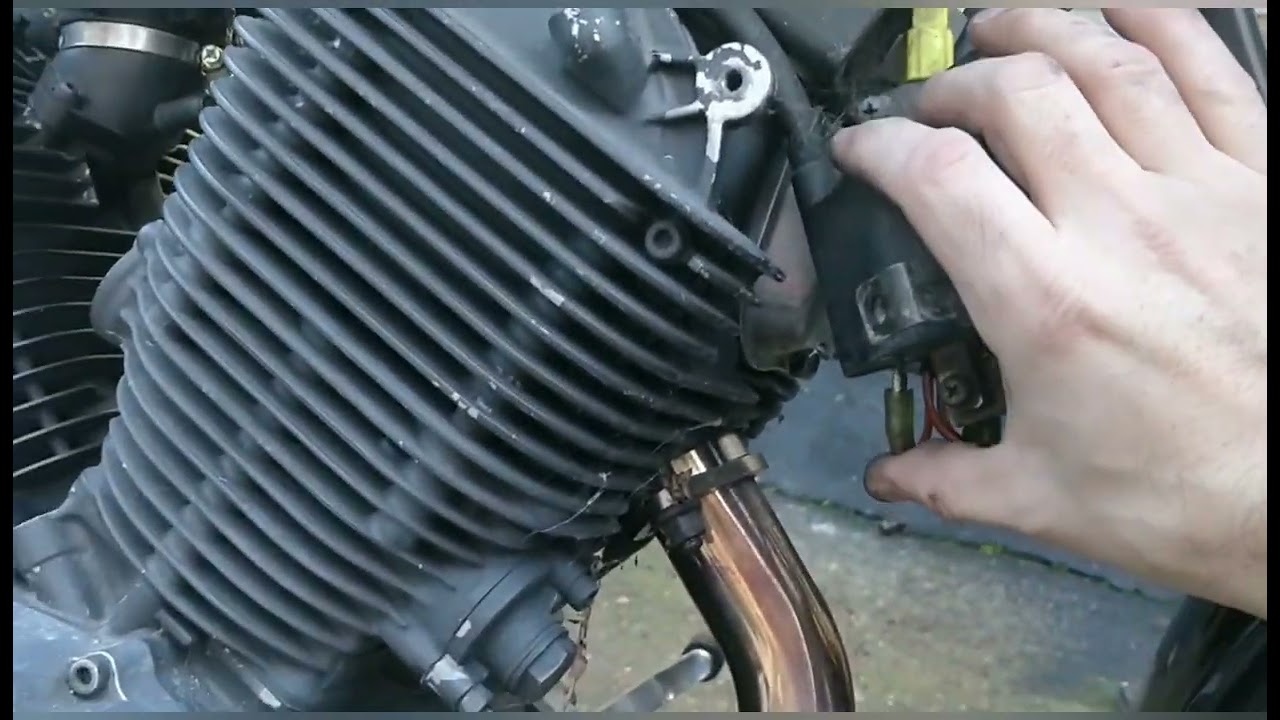 Yamaha virago, my project, what a pain. Also test riding Sultan's virago.