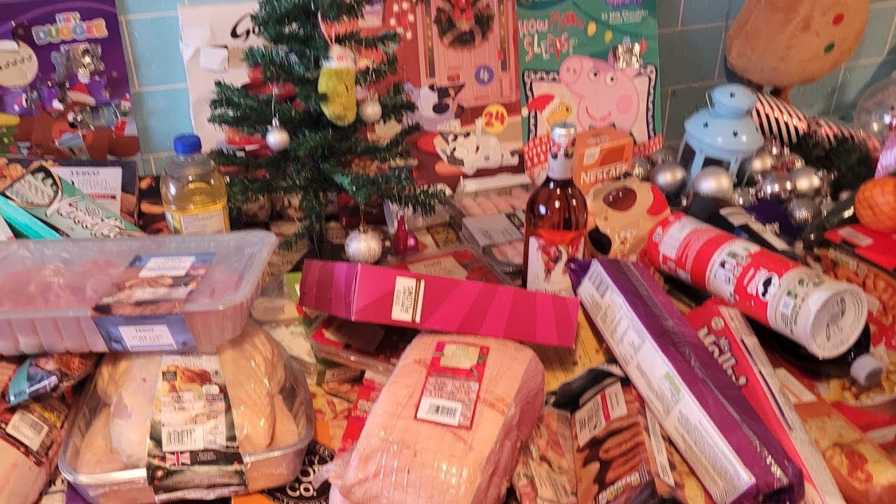 TESCO  CHRISTMAS FOOD SHOP | 2024 FAMILY OF 6