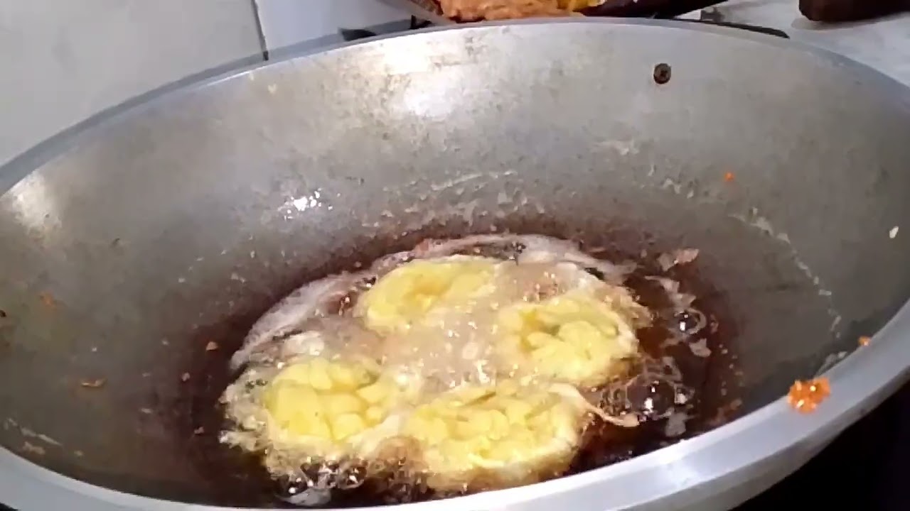 Ibuk masak sayur sop dan perkedel kentang😋
