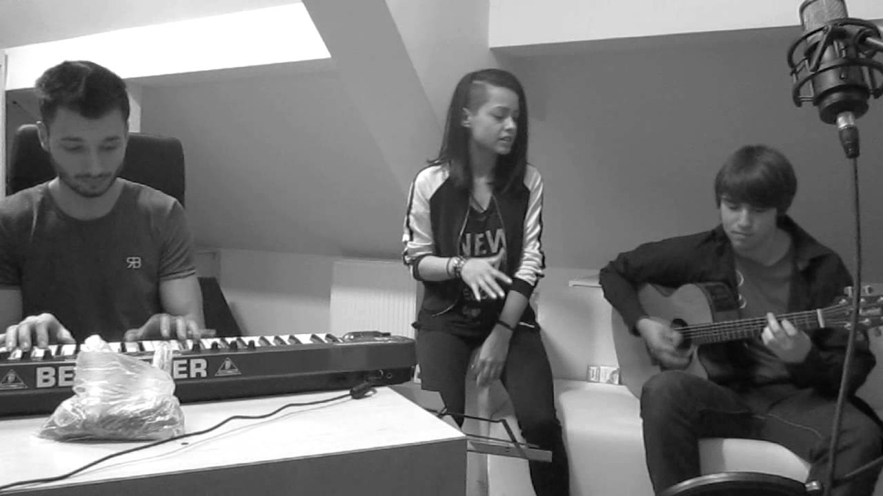 Moloko - Sing it back - [ Cover by Larisa Borza ]