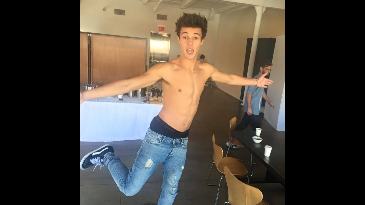 Cameron Dallas Dancing !