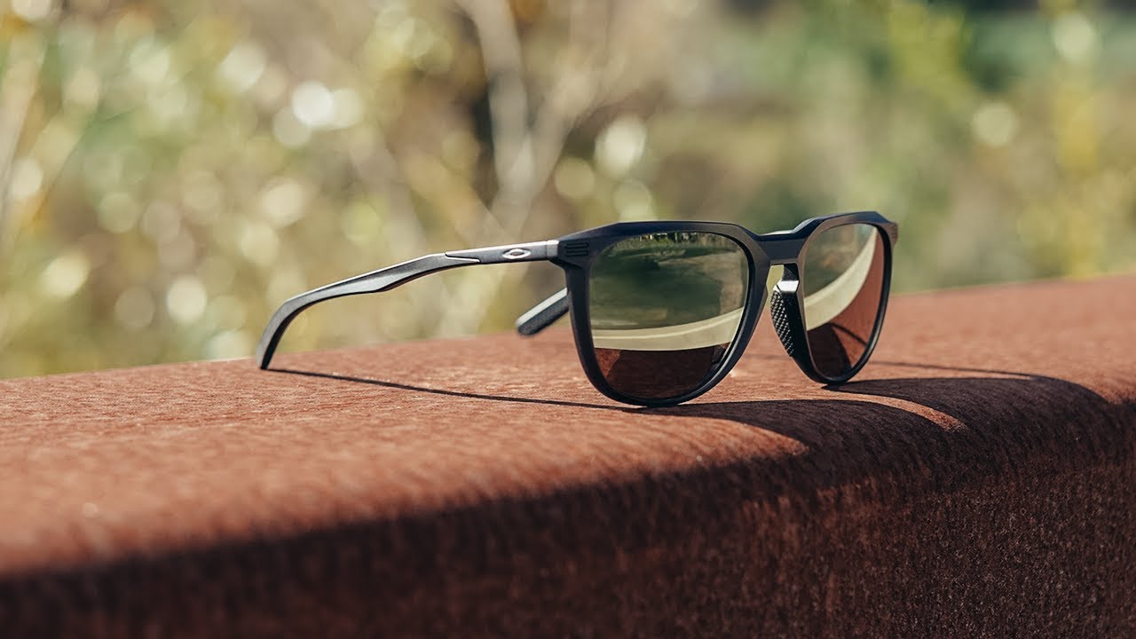 Recenzja okular&oacute;w Oakley Thurso &ndash; połączenie luksusu i wydajności