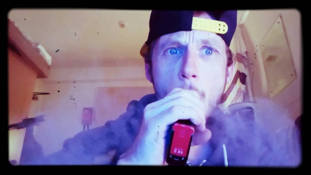 Vapeing with my music in the background