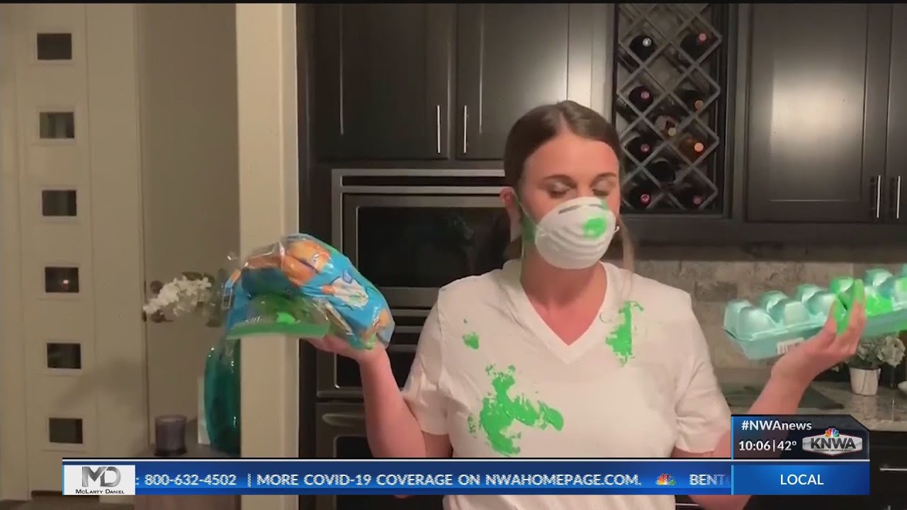 How to properly wear gloves and masks while grocery shopping