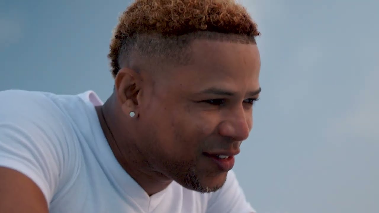 Robin Omar - Necesito Encontrarte (Video Oficial) SALSA