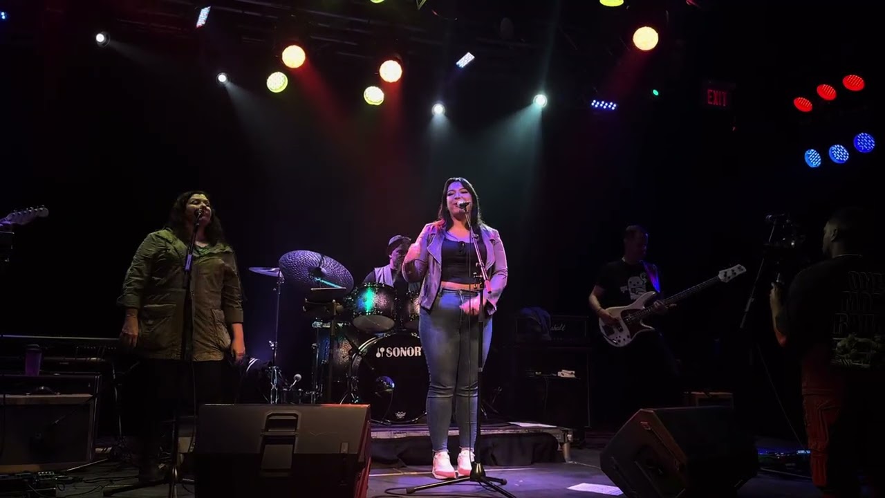 Joey sings MARY JANES LAST DANCE BY TOM PETTY 🤩💖🤩 with Metalworks Staff Band!😍🥰💖💖💖💖🤩🤩🤩